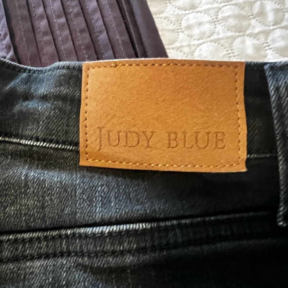 Judy Blue Straight Fit Black Jeans